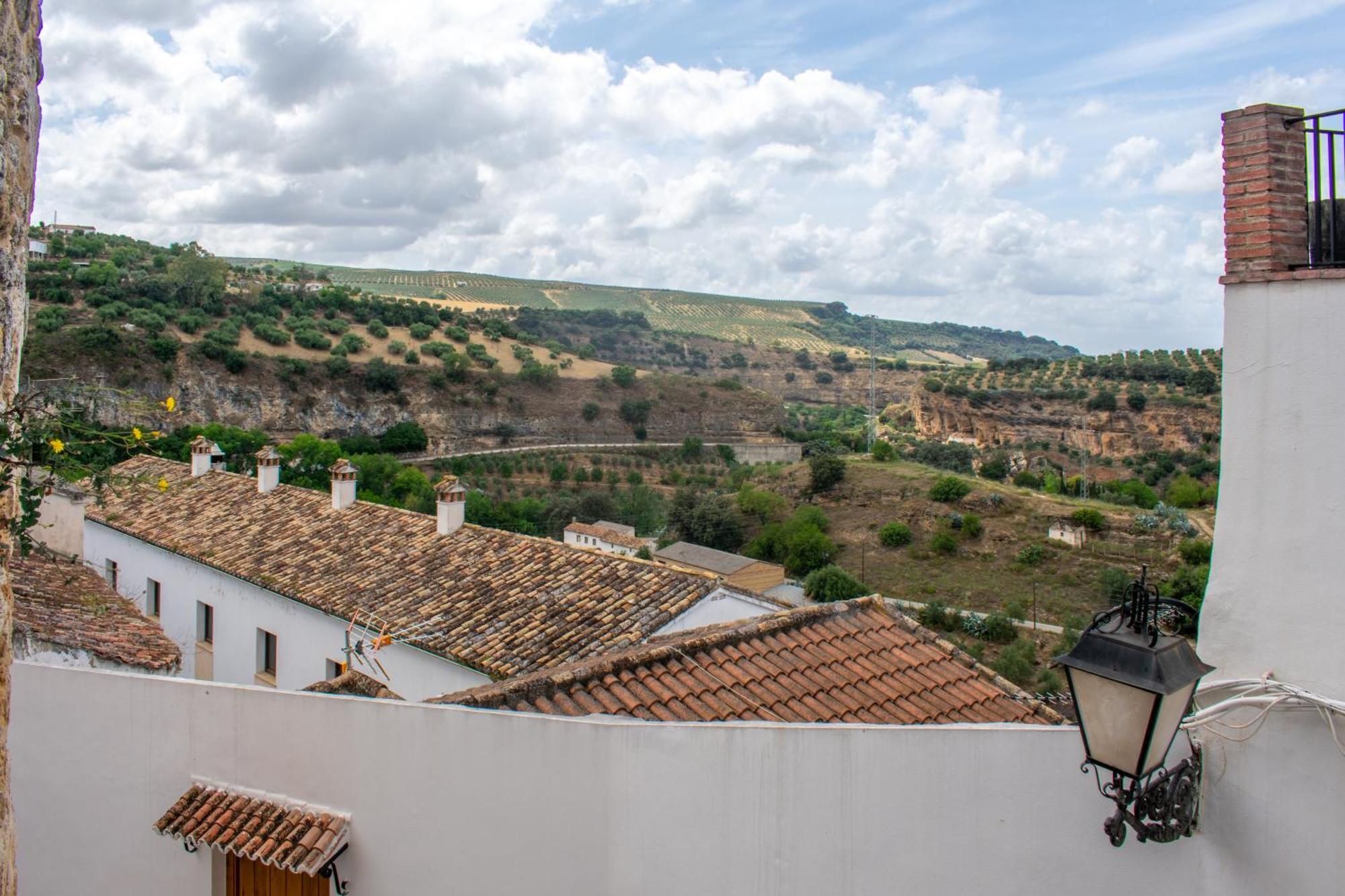 Casa Puerta Arabe Villa Setenil De Las Bodegas Екстериор снимка